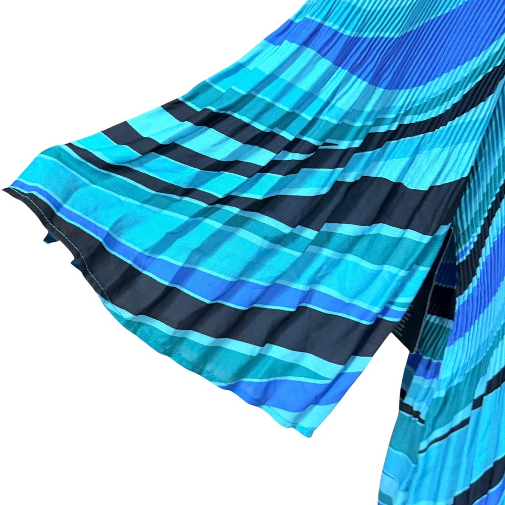 Catherines Womens 4X Blue Abstract Wave Pleated Tunic 3/4 Bell Sleeve Top - Picture 4 of 8